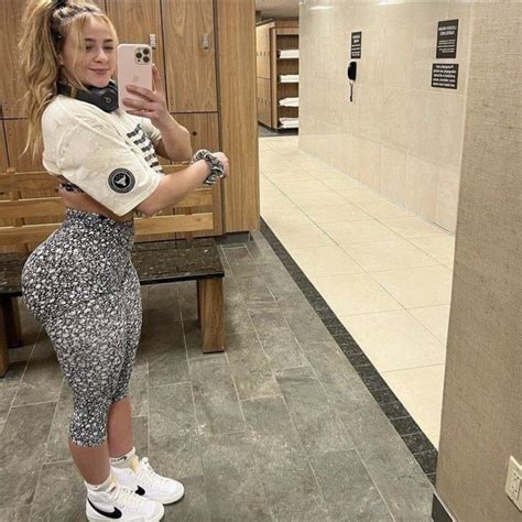 Fat Ass R Jizzedtothiss