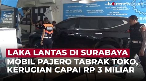 Kecelakaan Di Surabaya Pengemudi Melamun Mobil Mewah Hancurkan Toko