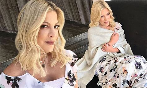 Tori Spelling Poses In Floral Dress As She Says Be Your Own Kind Of