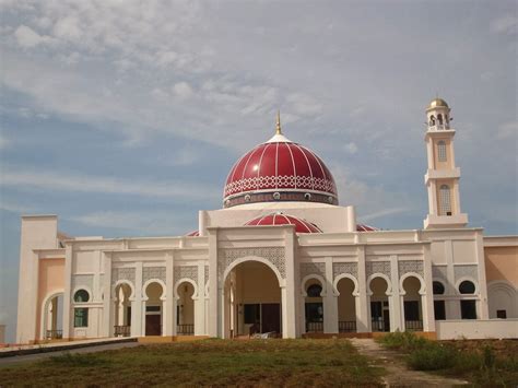 POTO Travel & Tours: Gambar Masjid Yang Indah di Malaysia!