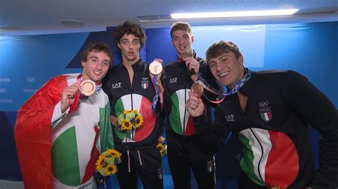 Nuoto Thomas Ceccon Svetta Nei Dorso In Coppa Del Mondo Ad Atene