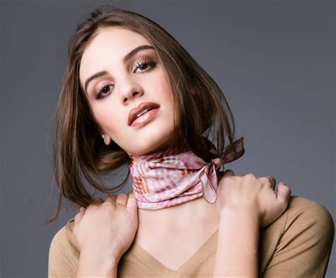 Silk Scarf Style Absolut Neck Scarves Scarf Styles Beautiful People