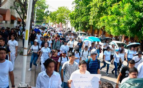 Casas Del Estudiante De La Uas Marchan Por La Matanza De Tlatelolco