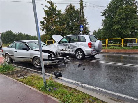 Wieliszew Wypadek Na Skrzy Owaniu Suwalnej I Nowodworskiej W Ajskach