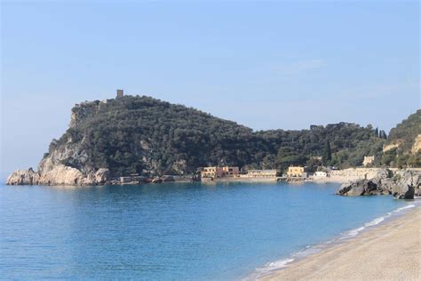 Beaches Finale Ligure | Silvia & Manu Apartments Furnished in Liguria