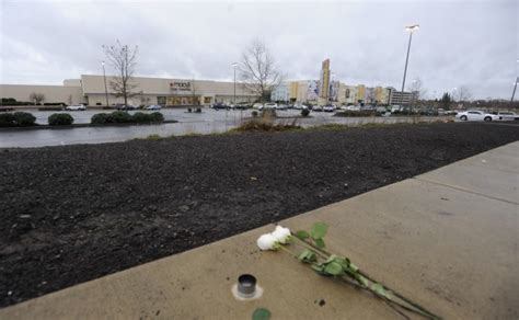 Clackamas Town Center Reopens Three Days After Attack