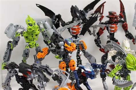 Lego Bionicle Phantoka And Matoran Set Of 12 8944 8949 8685 8687