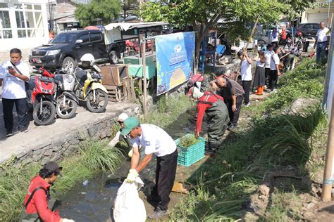 Cegah Banjir Pemkot Semarang Kolaborasi Bersama Bri Lakukan Bersih