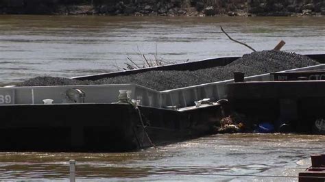 Missing barge on Ohio River believed located after sinking