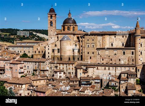 Urbino Le Marche Italy View Medieval Hi Res Stock Photography And