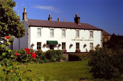 DUNSTANBURGH CASTLE HOTEL, Embleton - Restaurant Reviews, Photos ...