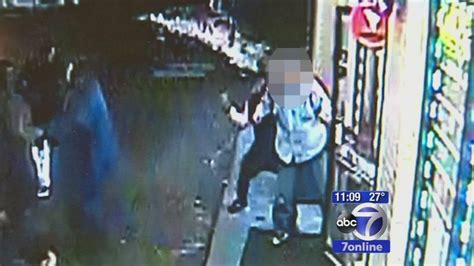 Video Of Brutal Gas Station Robbery And Beating Abc7 New York