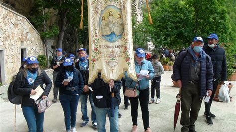 Vallepietra Il Febbraio La Festa Dell Apparizione Al Santuario