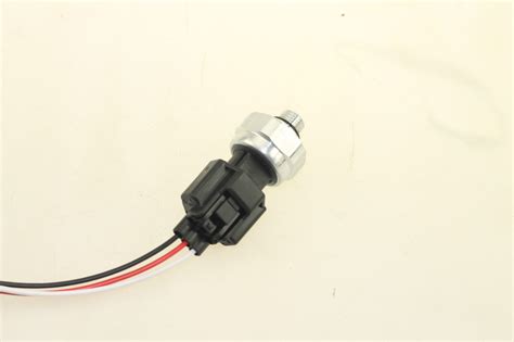 AC Refrigerant Pressure Transducer Switch W/Connector For Hyundai Kia ...