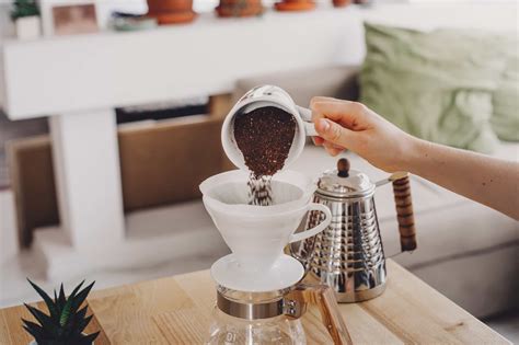 Kaffeezubereitung Mit Dem Handfilter Anleitung In Schritten Coffee