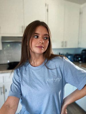 6 Hot Sexy New Susi Vidal Bikini Pics