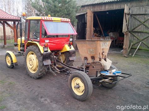 Fotografia Traktor Ursus C 330M Kos 554573 Galeria Rolnicza Agrofoto