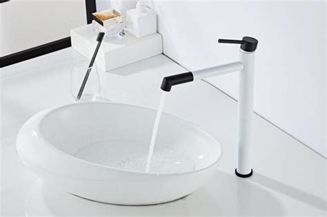 Fekete króm Tall medence mosogató csaptelep Slim fürdőszobai mosdó csaptelep víz Hot hidegvizes