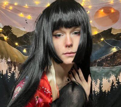 Modelka MintMoriko na kameře živá sex show a chat zdarma Stripchat