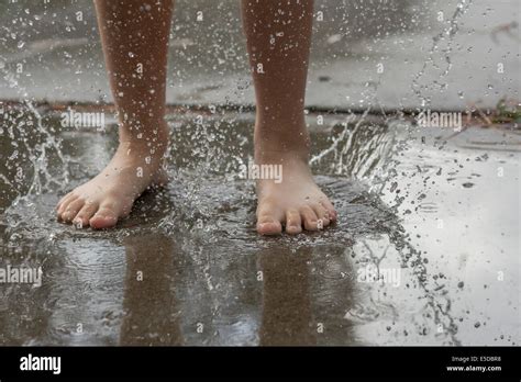 Stomping The Feet Hi Res Stock Photography And Images Alamy