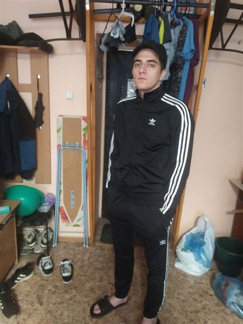 Создать мем "наклейки на авто, adidas, костюм адидас" - Картинки - Meme ...