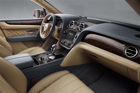 Photo Bentley Bentayga Interieur Exterieur Année 2015