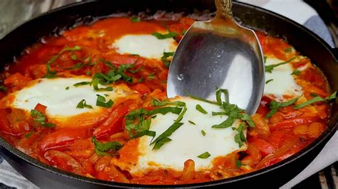 Baked Beans and Eggs Breakfast Recipe – Cook It