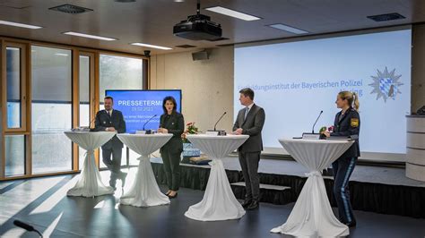 Ainring Neubau Von Merzweckhalle Und Trainingszentrum Bei Polizei