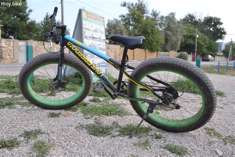 Fatbike - велосипед с широкими колесами MOYBIKE