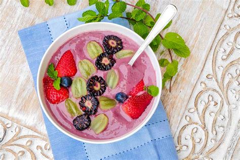 3 Nutritious Breakfast Smoothie Bowls - Only Gluten Free Recipes