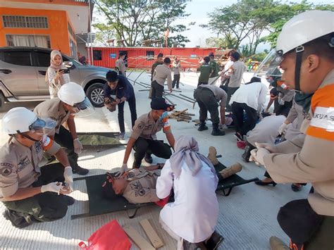 Bpbd Padang Gelar Simulasi Kesiapsiagaan Bencana Gempa Bumi Dan Tsunami