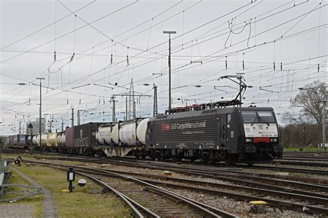 Lok 189 991 3 durchfährt am 23 03 2023 den badischen Bahnh Flickr