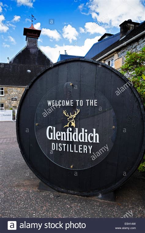 Visitors Centre At Glenfiddich Whisky Distillery Inscotland Stock Photo