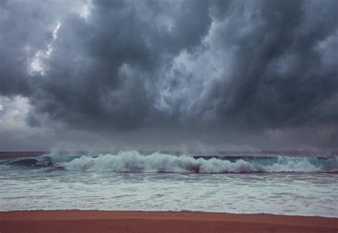 Premium Photo | Storm clouds and dramatic waves in ocean