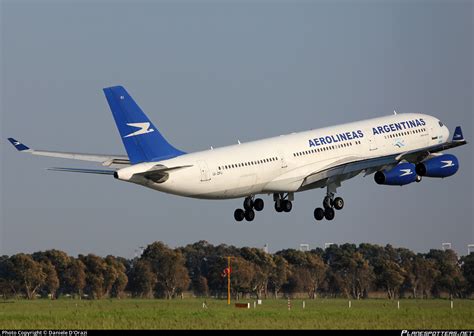 LV ZPJ Aerolineas Argentinas Airbus A340 211 Photo By Daniele D Orazi