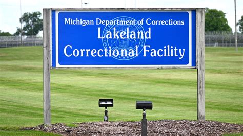 Michigan woman faces felony charges after inmate's fatal 2023 overdose