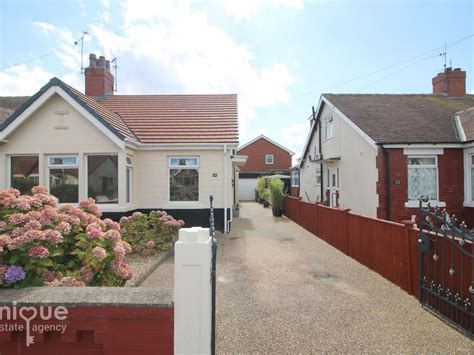 3 Bed Bungalow For Sale In Leith Avenue Thornton Cleveleys Fy5 Zoopla