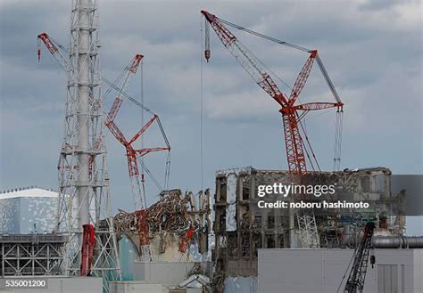 71 Fukushima Daiichi Nuclear Power Plant No4 Stock Photos, High-Res ...