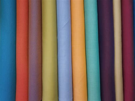 Formal Cotton Siyaram Plain Shirting Fabric For Shirts Handwash At Rs