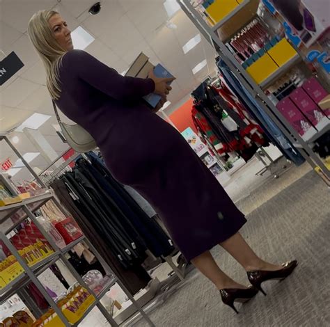 Hot Milf Tight Dress Oc Ass Forum