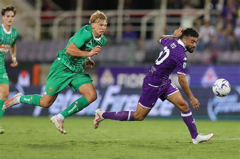 Conference Leagu La Fiorentina Vola Ai Gironi