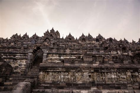 Borobudur The World S Largest Buddhist Temple