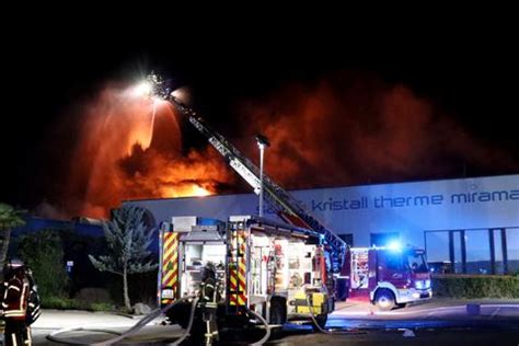 Miramar Millionenschaden Nach Brand In Weinheimer Erlebnisbad