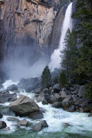 Lower Yosemite Falls - Yosemite Hikes