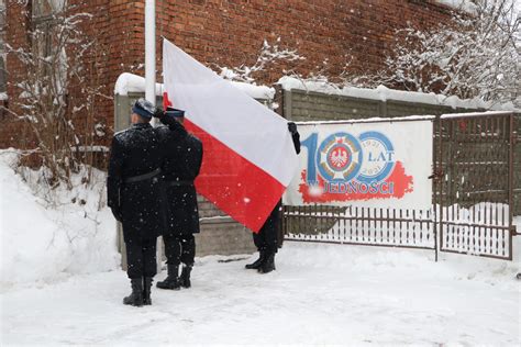 Uroczyste Przekazania Samochodu Ratowniczo Ga Niczego Dla Osp Niwki