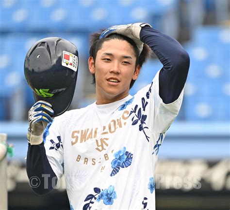 東スポ 写真部 On Twitter 【プロ野球】 7月15日 神宮 山崎晃大朗 武岡龍世 村上宗隆 サンタナ Swallows