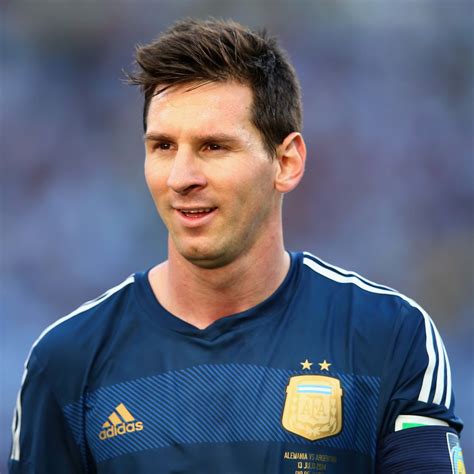 Lionel Messi Biography • Soccer Player Lionel Andrés Messi