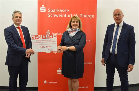 Sparkasse Schweinfurt Haßberge Spendet 1 500 Euro Aus Den Erträgen Der Stiftergemeinschaft