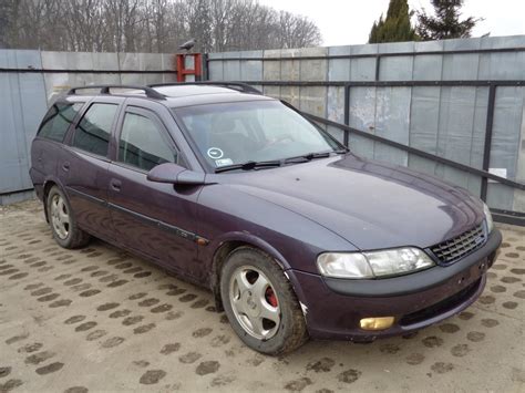 Klapa Tylna Szyba Ty Opel Vectra B Kombi L