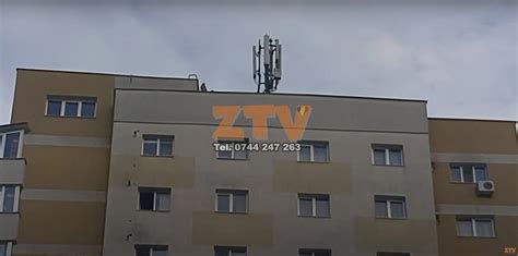 AGITATIE IN ZALAU MINORA PE ACOPERISUL UNUI BLOC DE 10 ETAJE ZTV Ro